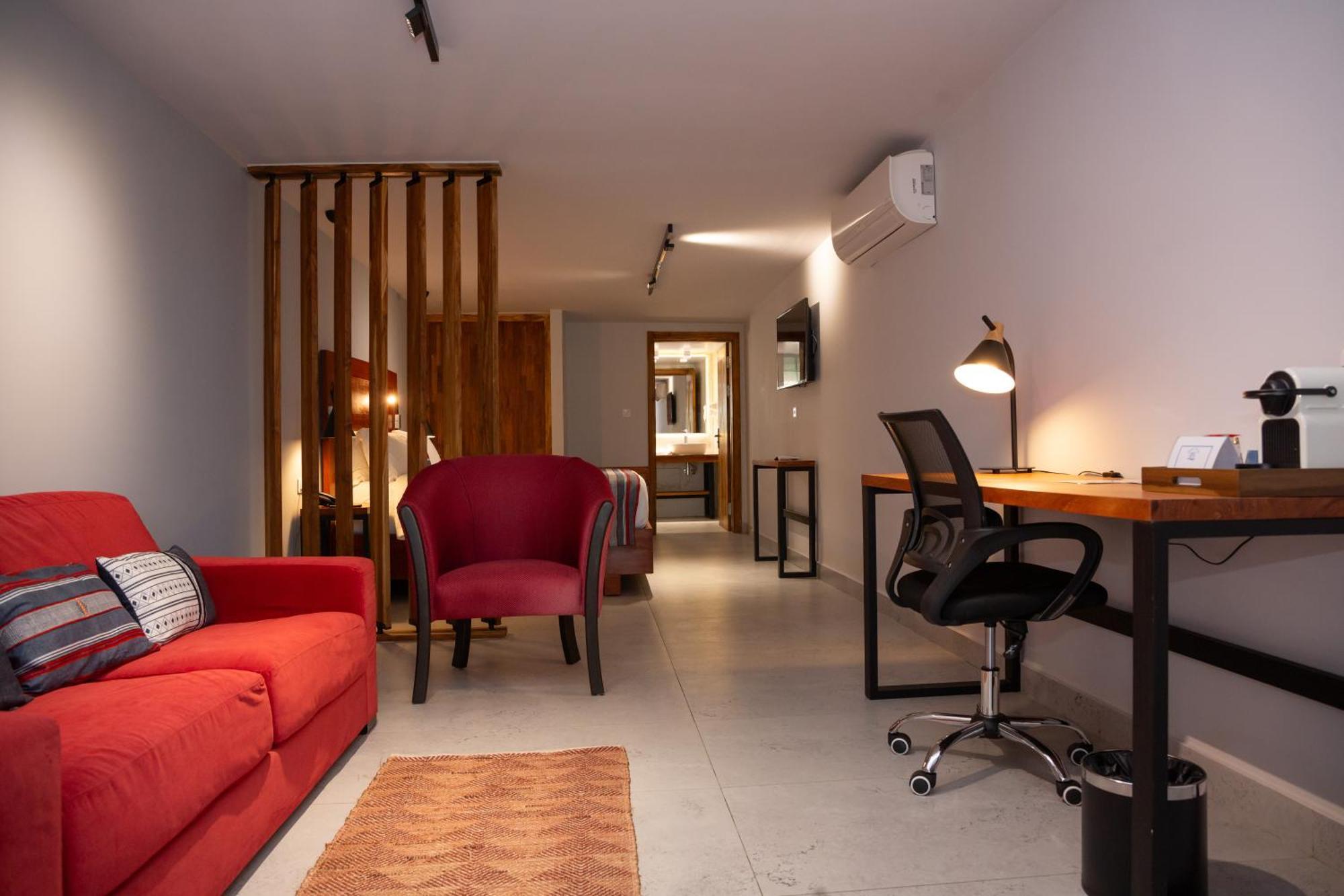 Hotel Du Lac Котону Екстериор снимка