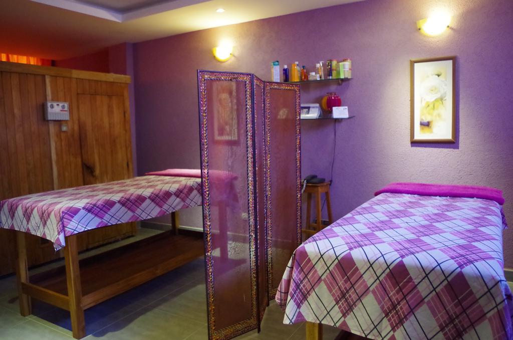 Hotel Du Lac Котону Екстериор снимка