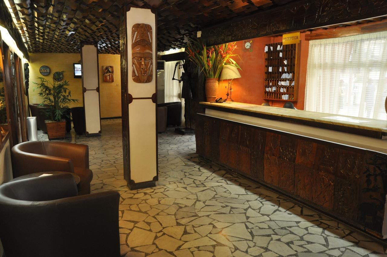 Hotel Du Lac Котону Екстериор снимка